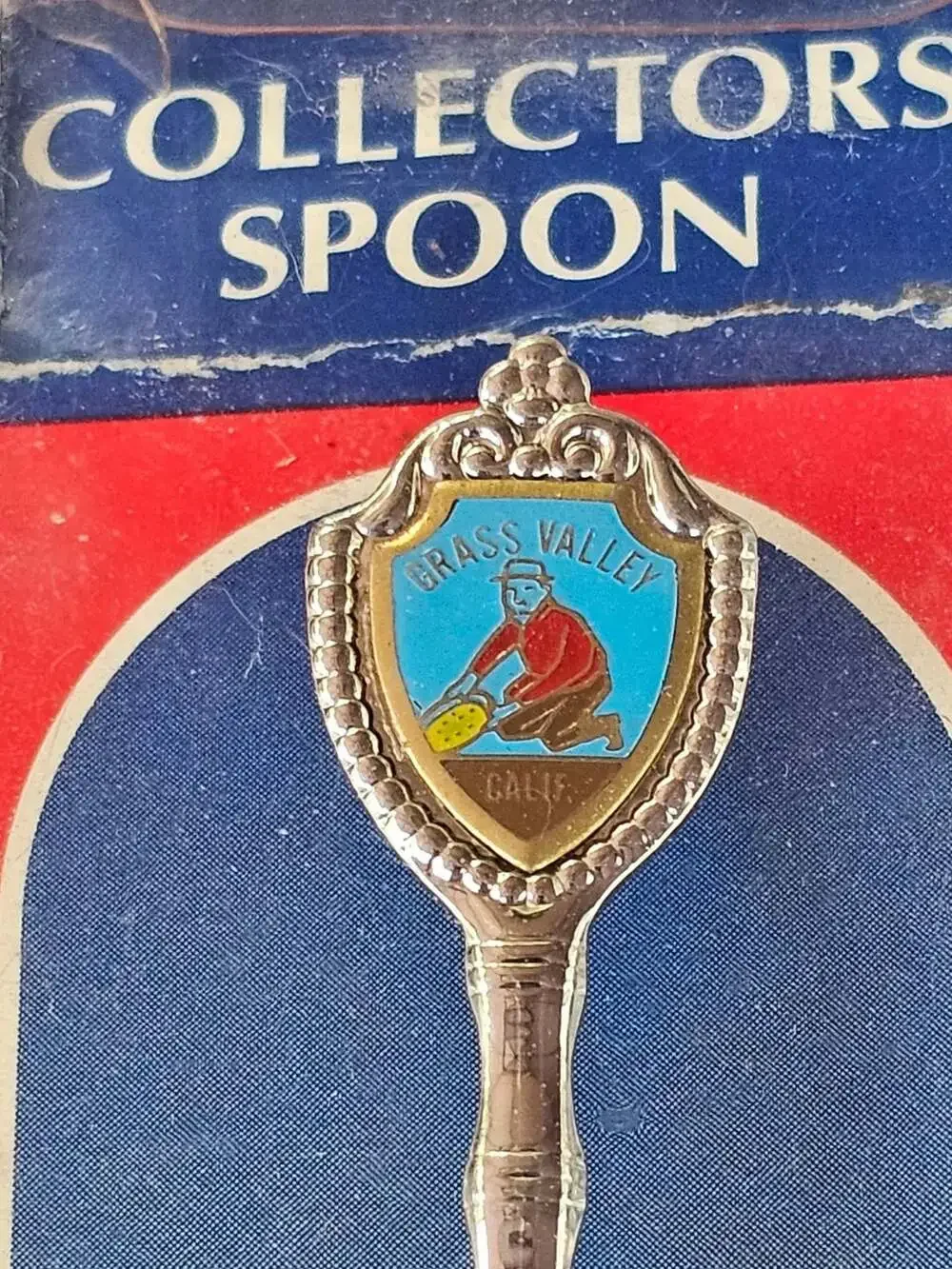 Unbranded silver tone